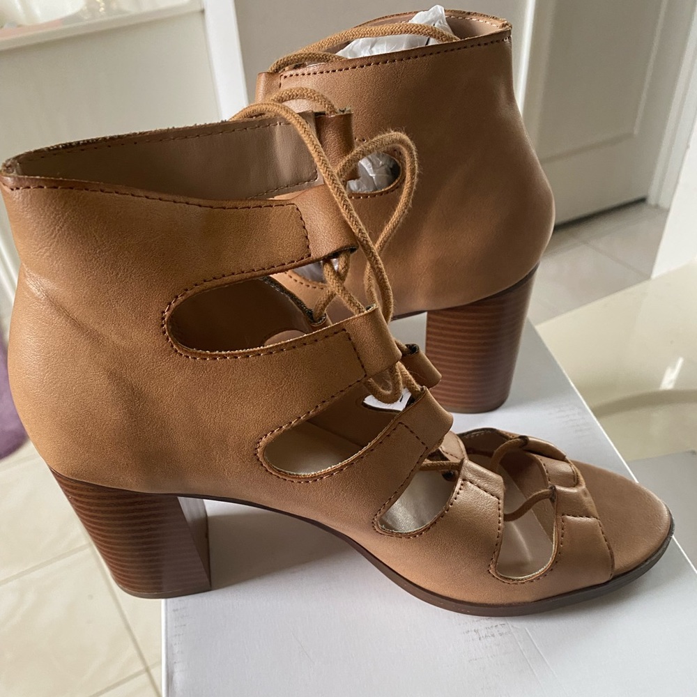 Super cute bootie heels